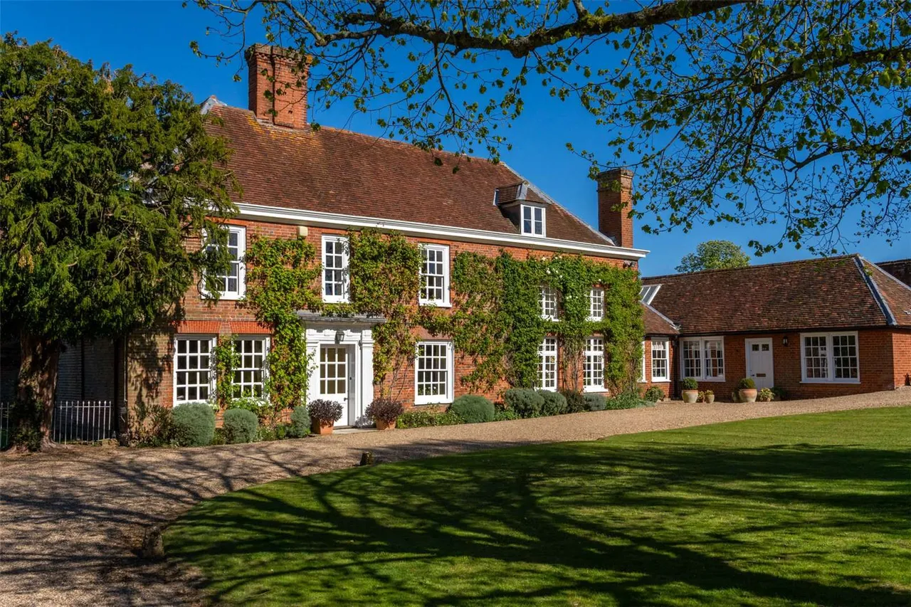 9 bed house for sale — Westmill, Hertfordshire, SG9 9LY