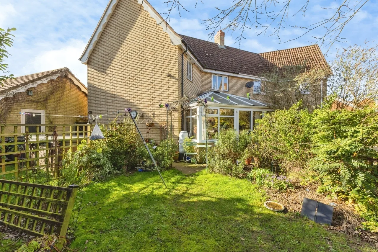 Bramble Way, Wymondham, Norfolk, NR18, photo 10