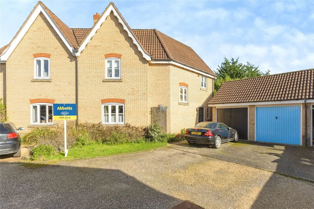 3 bed house for sale — Bramble Way, Wymondham, Norfolk, NR18