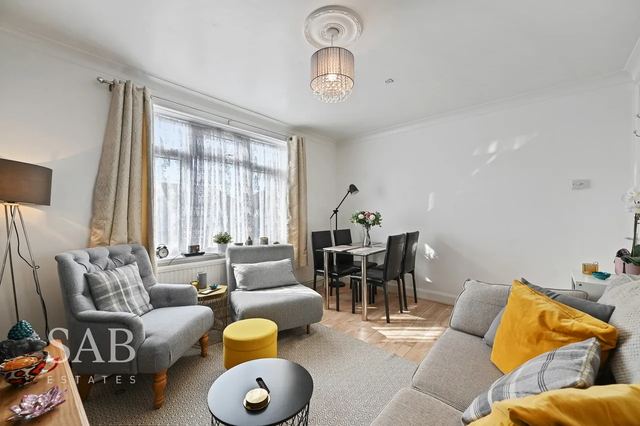Ruislip Road, Greenford, UB6, photo 5