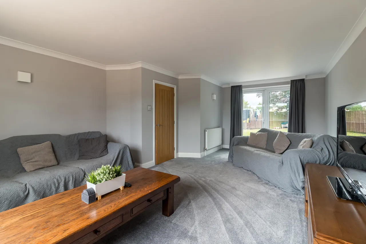 19 Highfield Road, Ringwood, BH24 1RG, photo 8