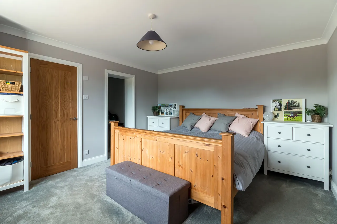 19 Highfield Road, Ringwood, BH24 1RG, photo 9
