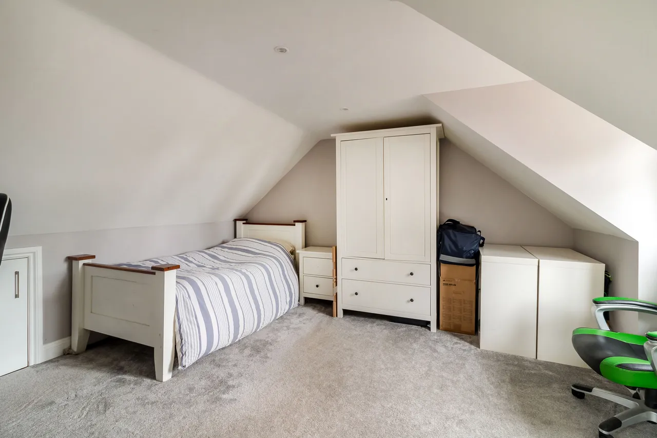 19 Highfield Road, Ringwood, BH24 1RG, photo 11