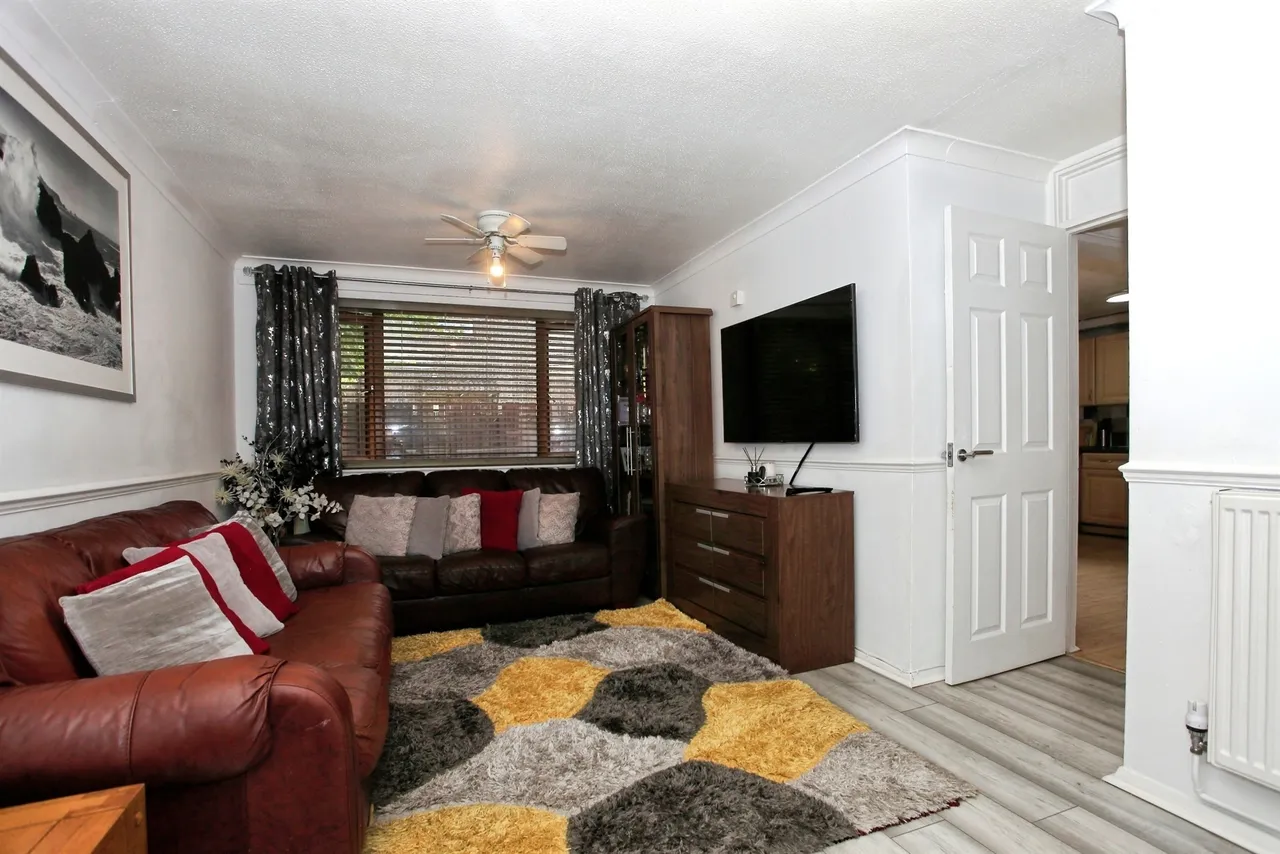 Pendleton Peterborough, PE3, photo 5