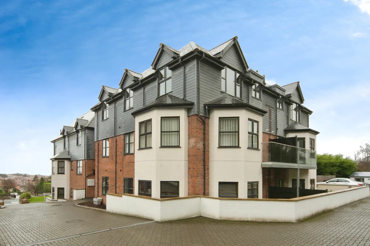 Victoria Park, Colwyn Bay, LL29, photo 8