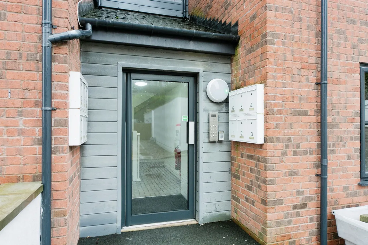 Victoria Park, Colwyn Bay, LL29, photo 13