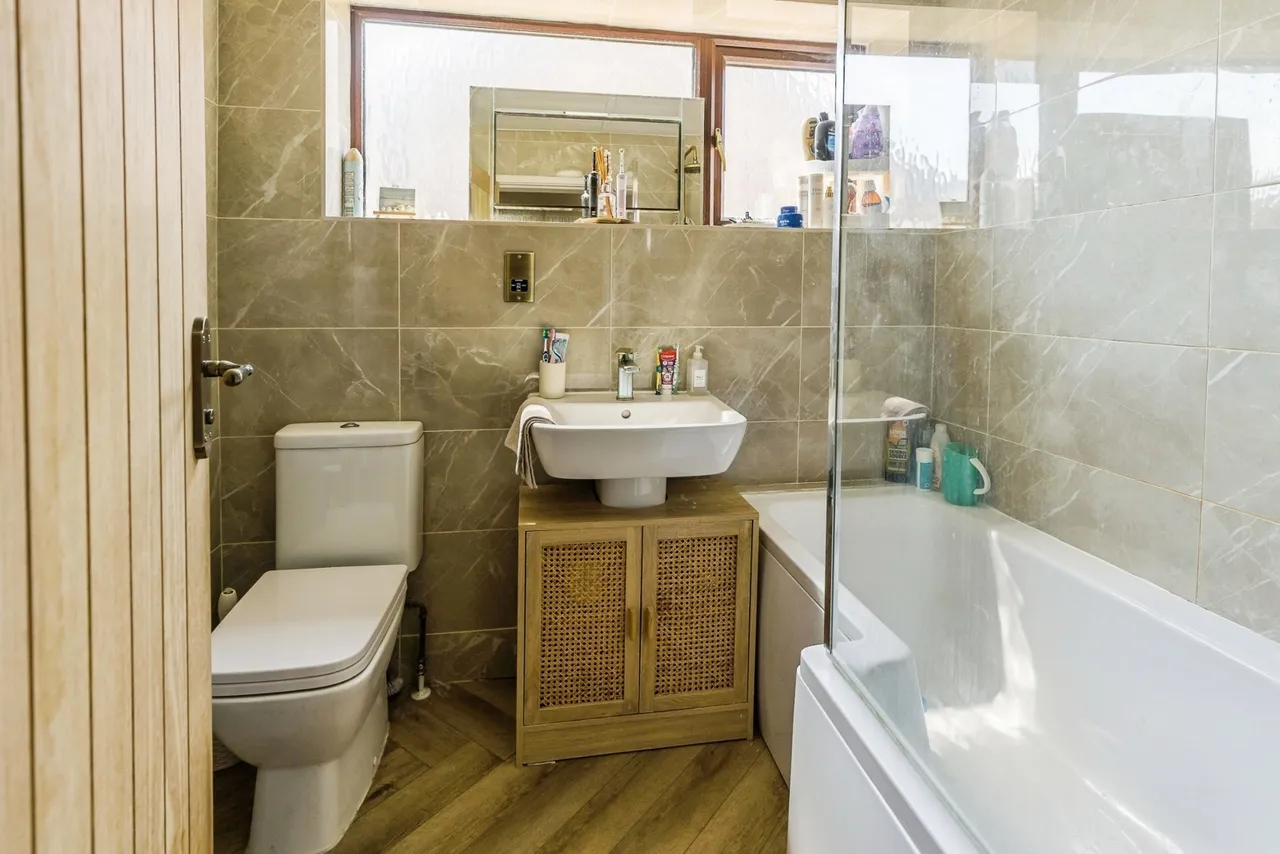 Barkhill Road, Vicars Cross, CH3, photo 15