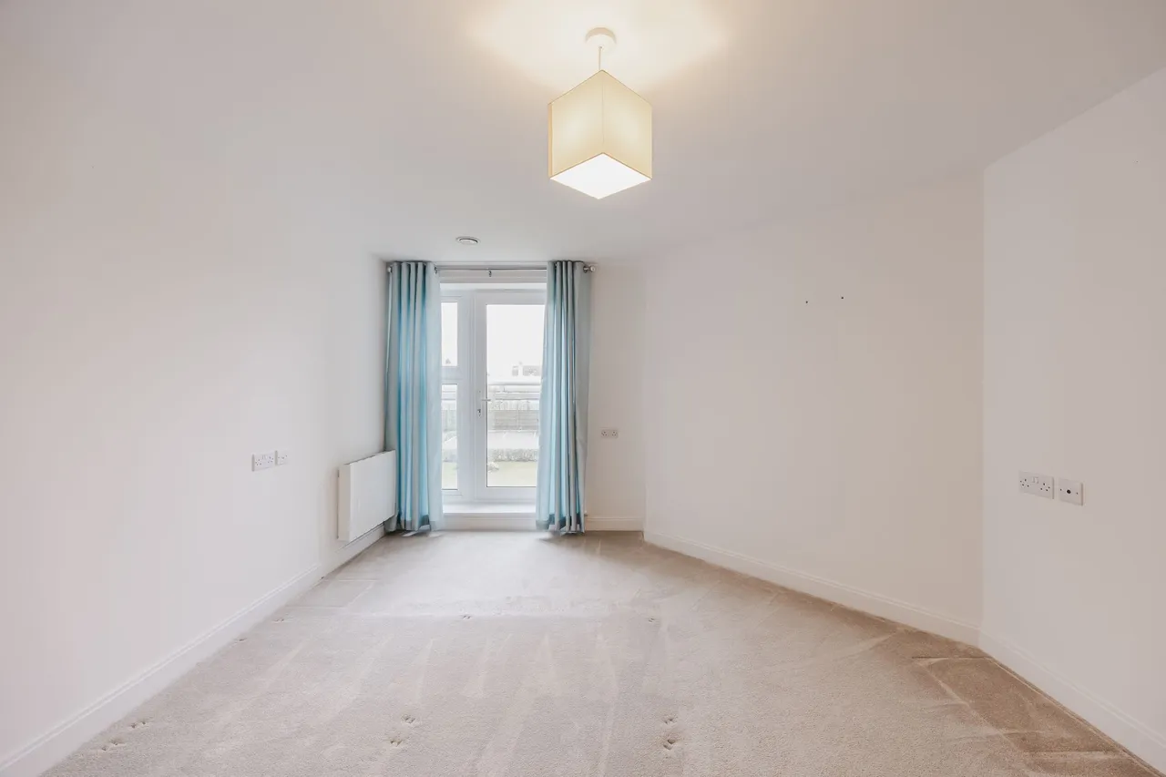 Bright South Facing Apartment in Huns, photo 12
