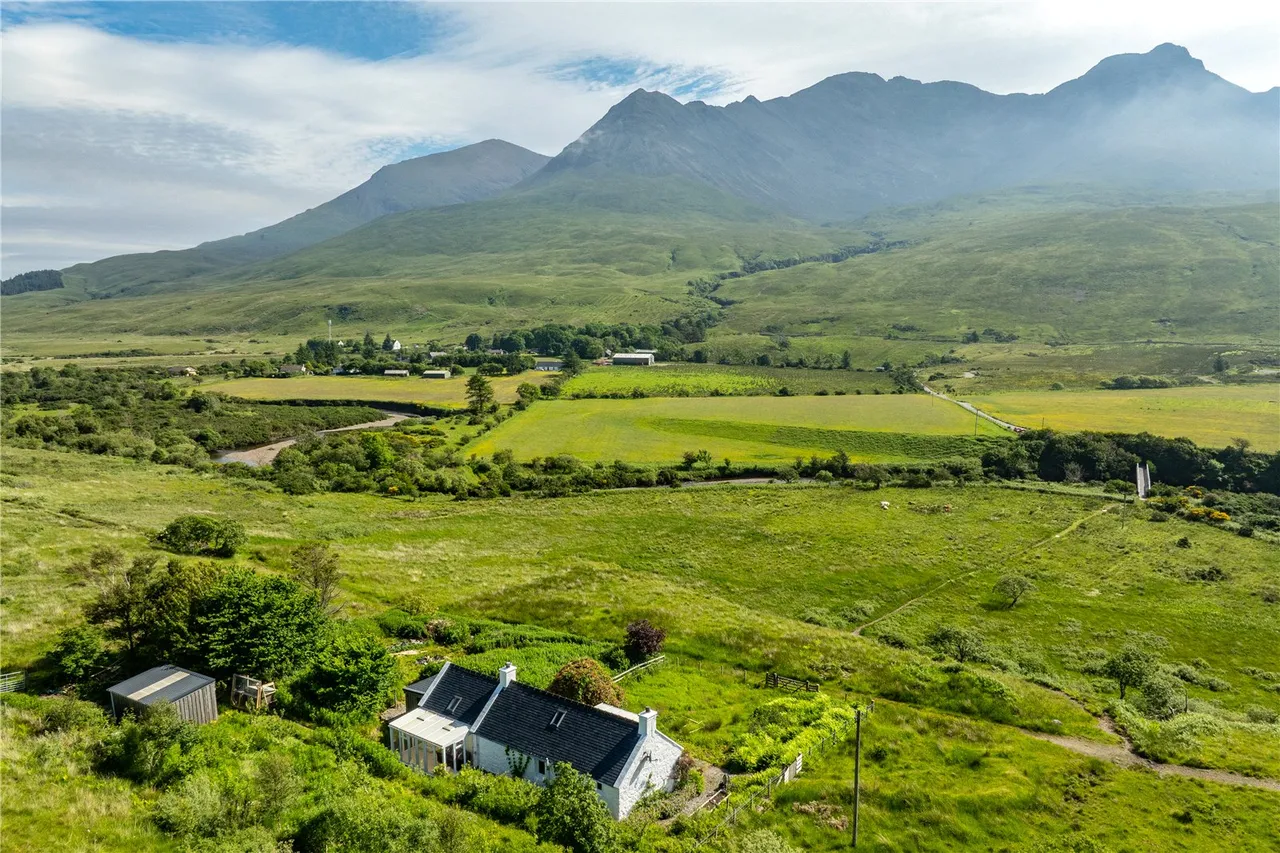Rowan Cottage, Glenbrittle, Carbost, Isle of Skye, IV47 8TA, photo 23