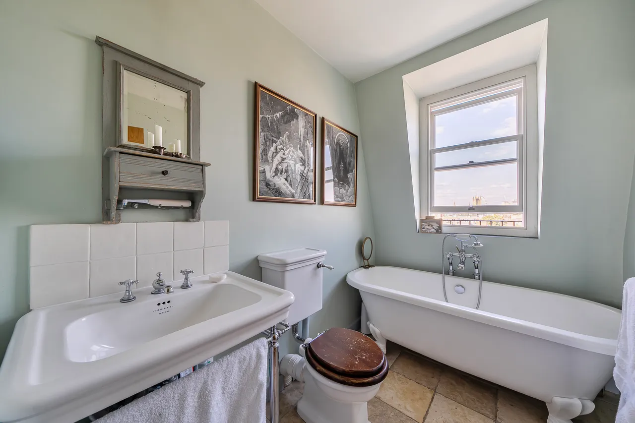 Flat 7, 23 St Georges Square, London, photo 9
