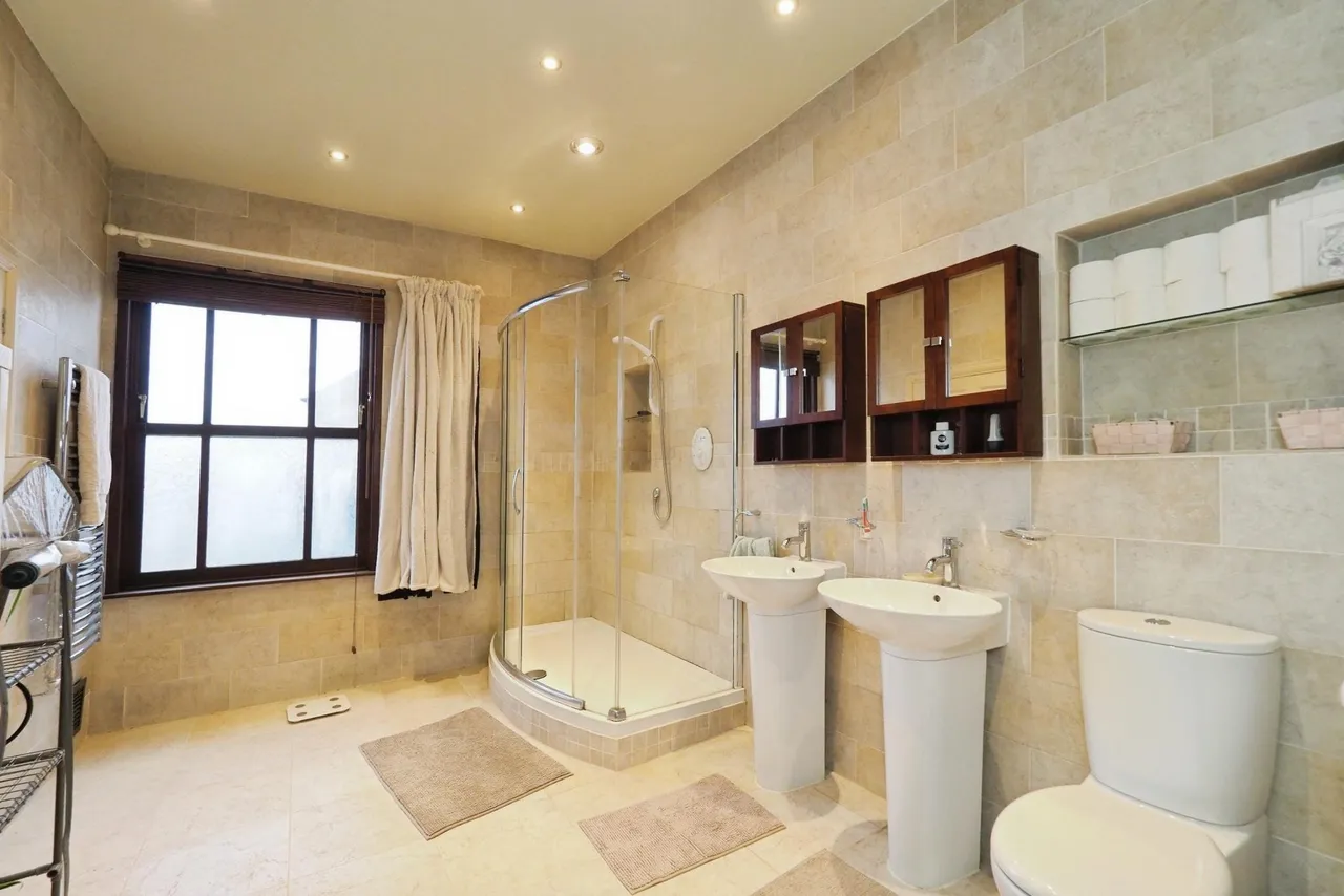 Chesterfield Road, Huthwaite, NG17, photo 14
