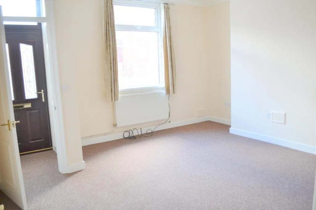Bradshaw Street, Whelley, WN1, photo 2