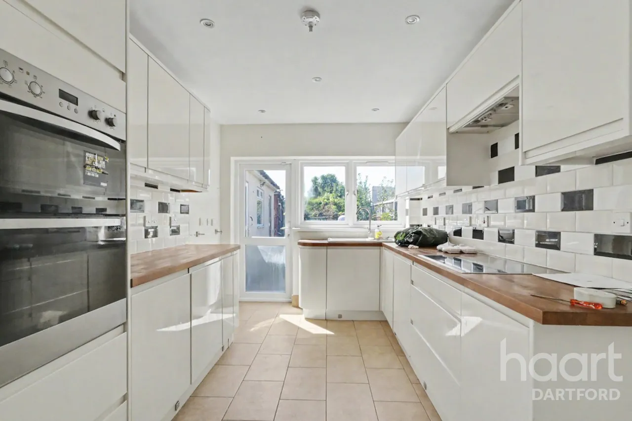 Bow Arrow Lane, Dartford, DA1, photo 3