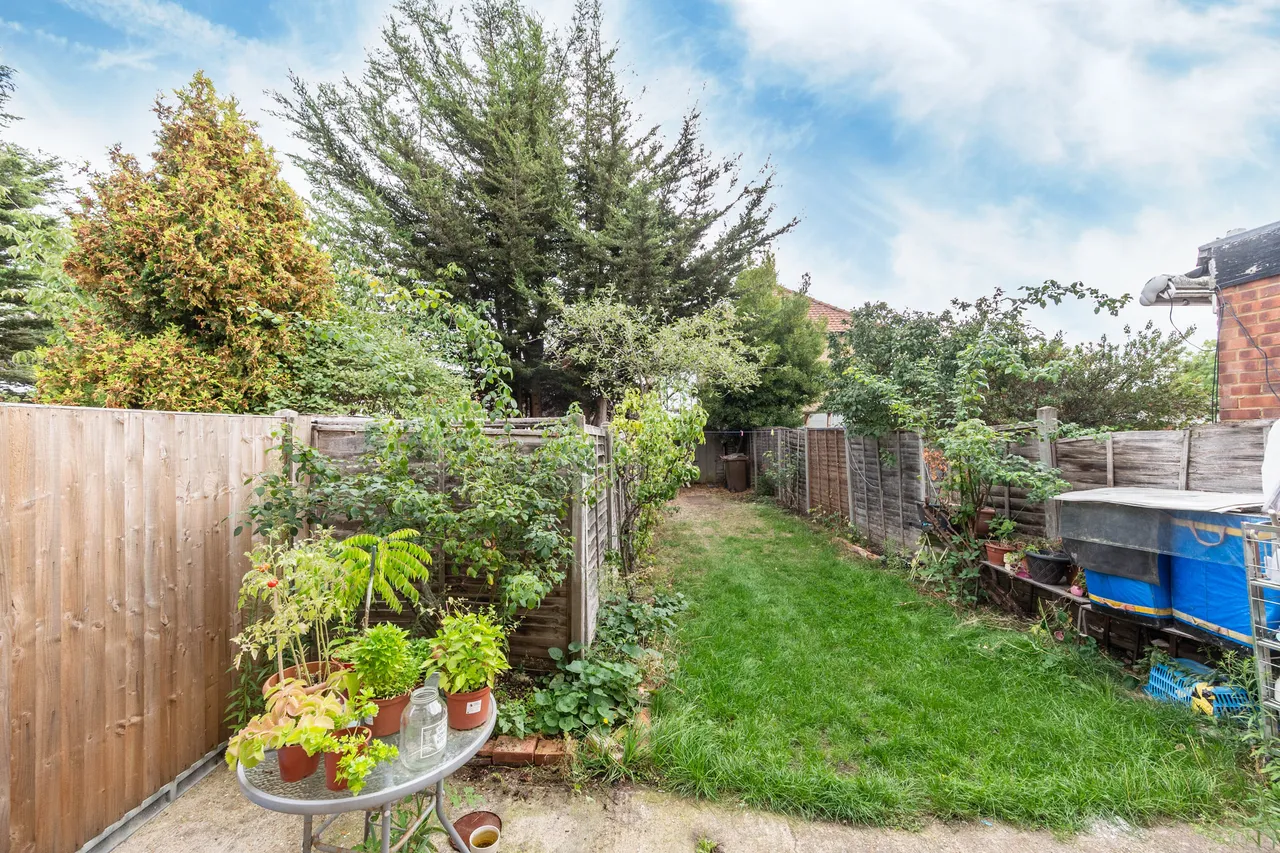 84 Roxeth Green Avenue, Harrow, photo 7