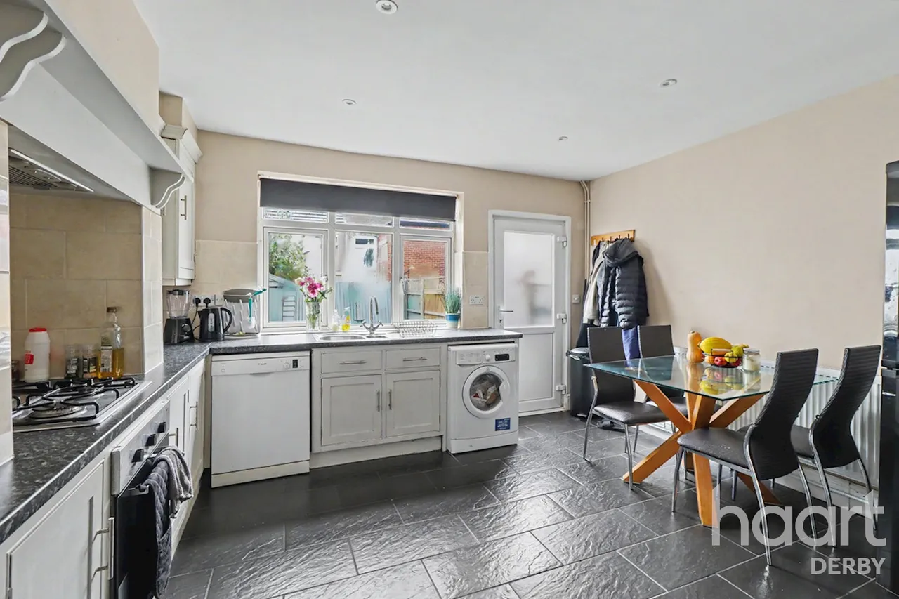 Leabrooks Road, Alfreton, DE55, photo 6