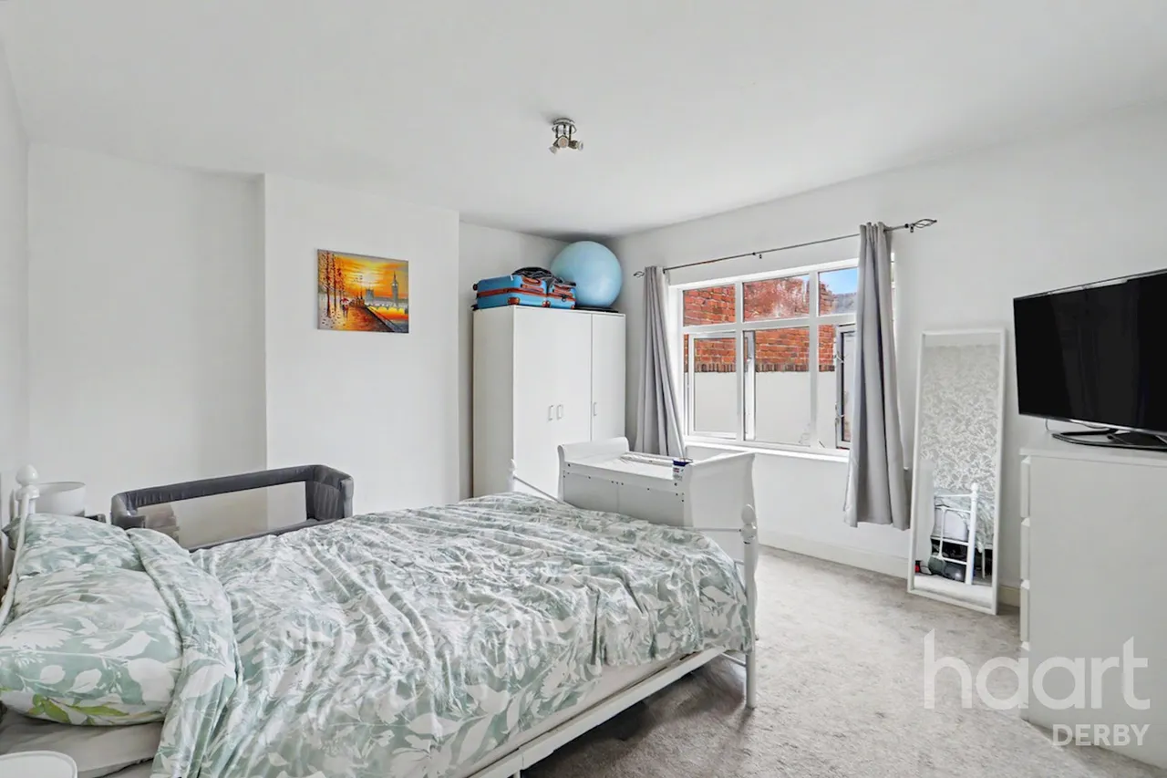 Leabrooks Road, Alfreton, DE55, photo 7