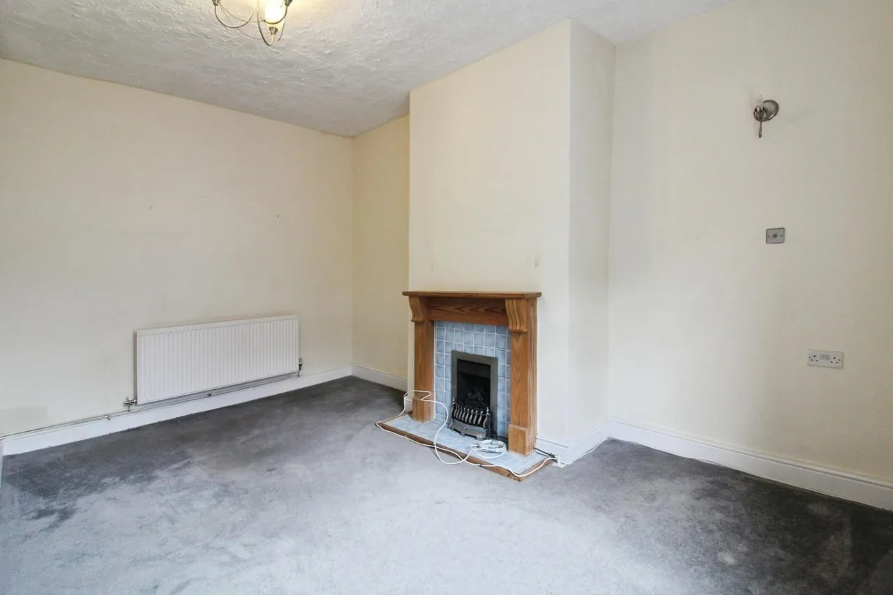 Bagley Lane, LS28 5LY, photo 2