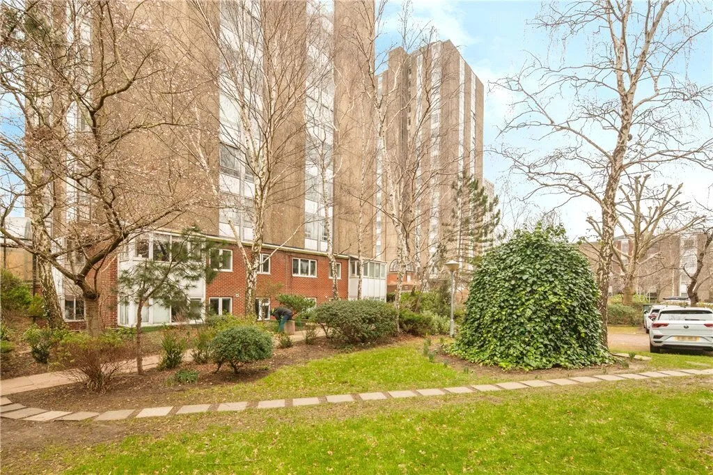 Bramlands Close, London, SW11, photo 16