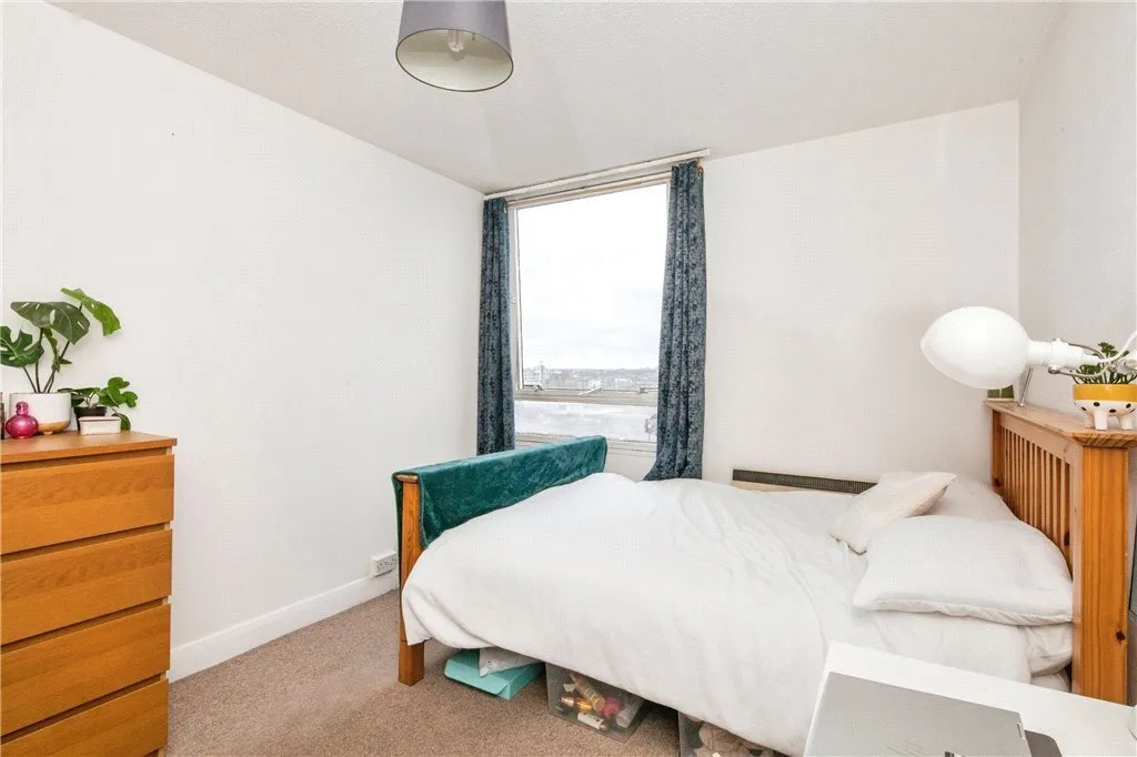 Bramlands Close, London, SW11, photo 8