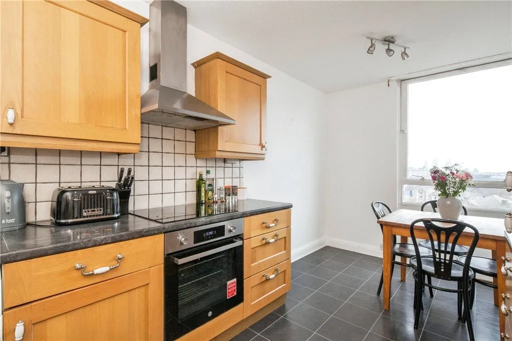 Bramlands Close, London, SW11, photo 6