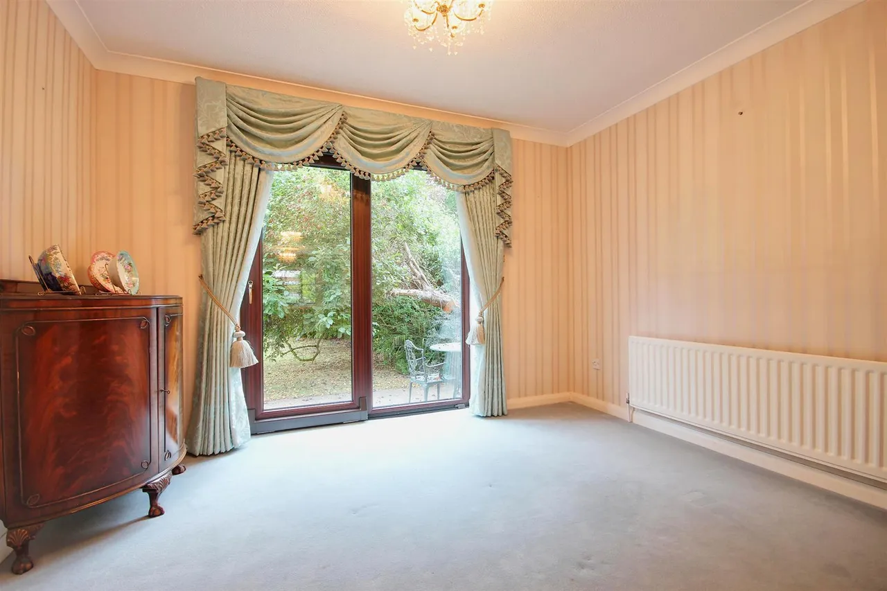50 Cheyne Walk, Hornsea, photo 4