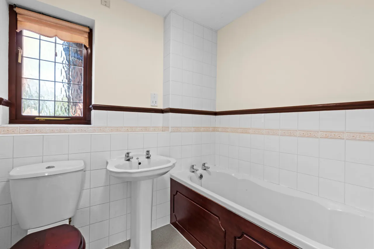 Swan Mews, Wendover, HP22, photo 9