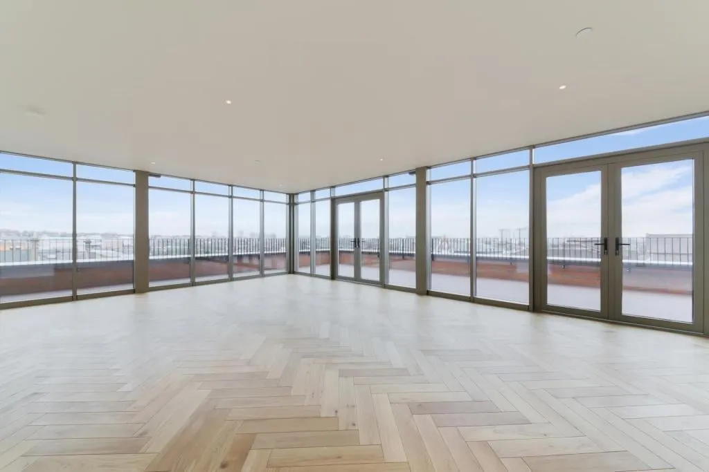 3 bed flat to rent, Heritage Lane, London, NW6