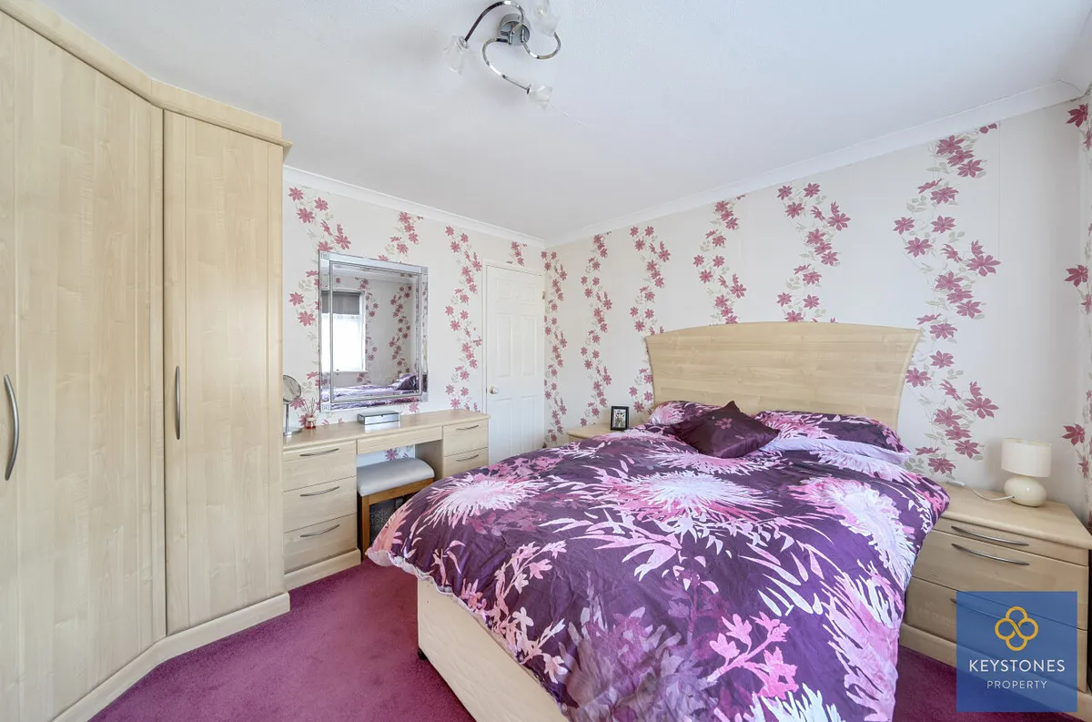 Hale End, Romford, RM3 7ED, photo 12