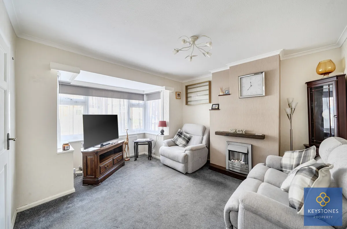 Hale End, Romford, RM3 7ED, photo 5