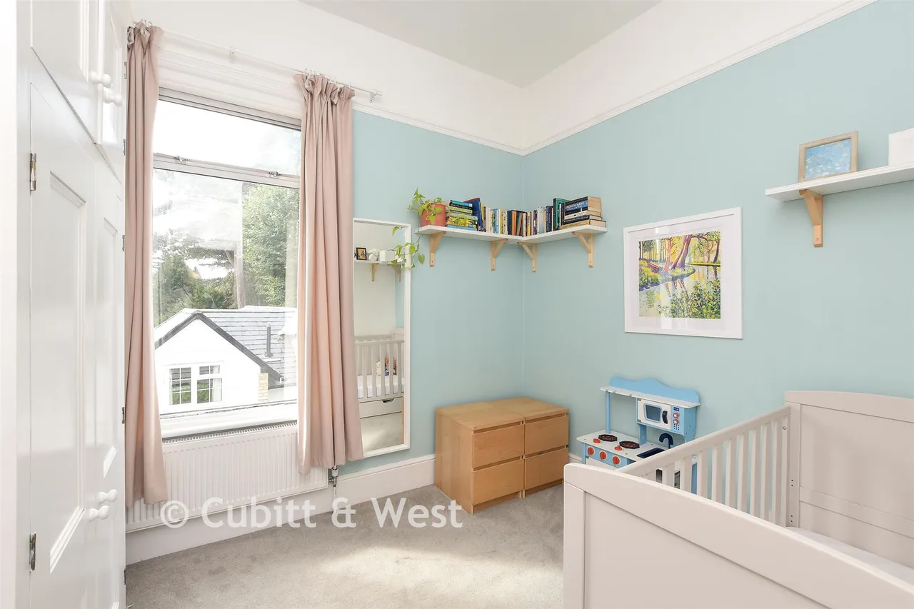 Knoll Road, Dorking, RH4, photo 11