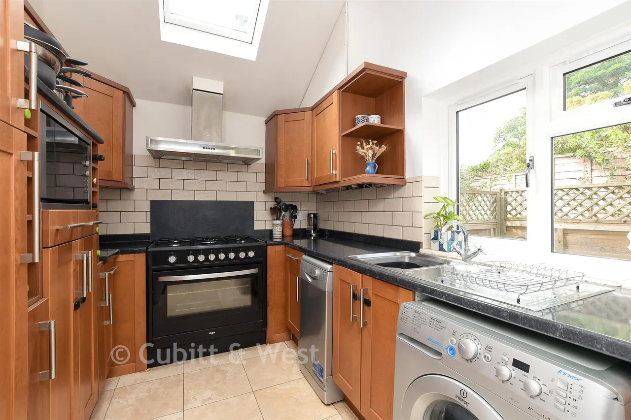 Knoll Road, Dorking, RH4, photo 4