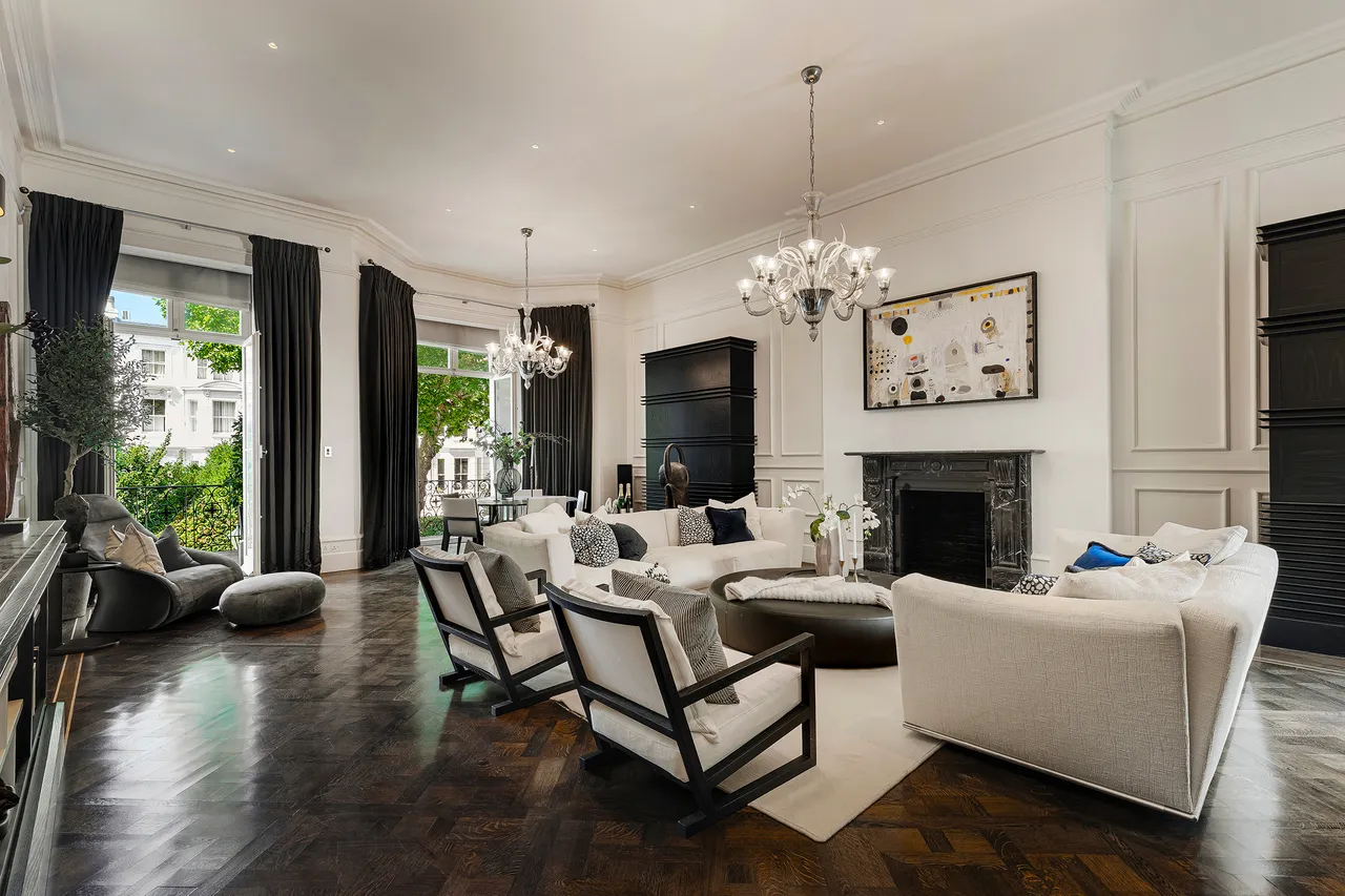 6 bed house for sale — Vicarage Gate, Kensington, London