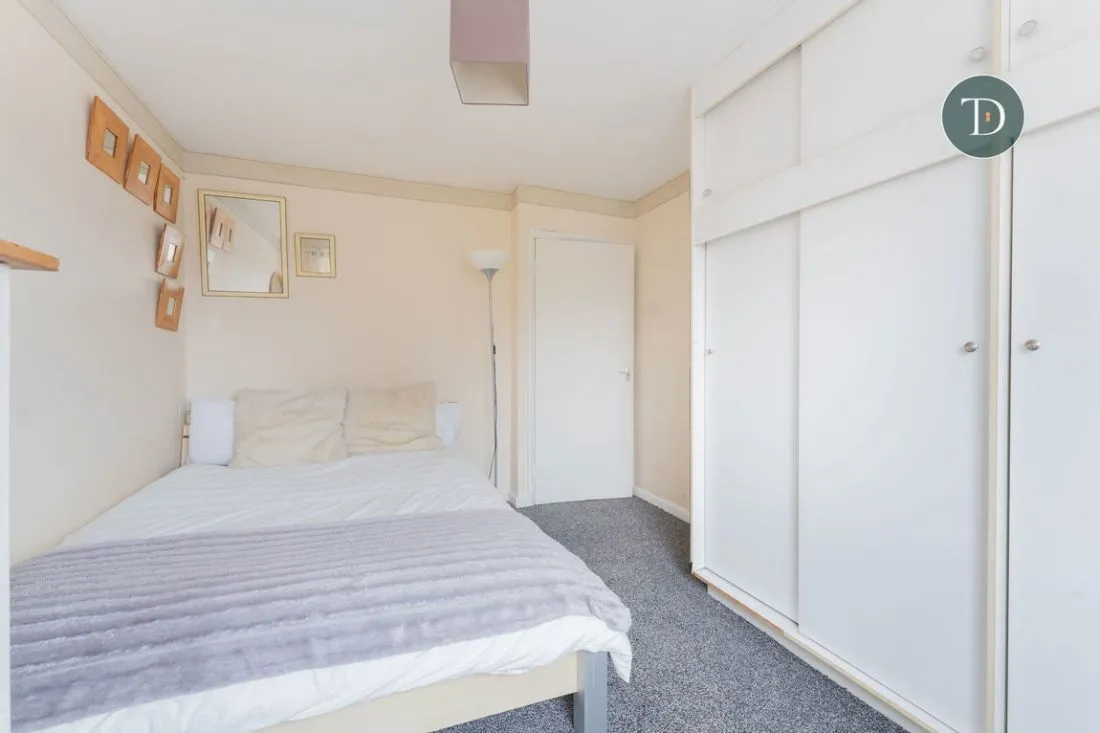 Thomas Close, Whitby, CH65 6TP, photo 20