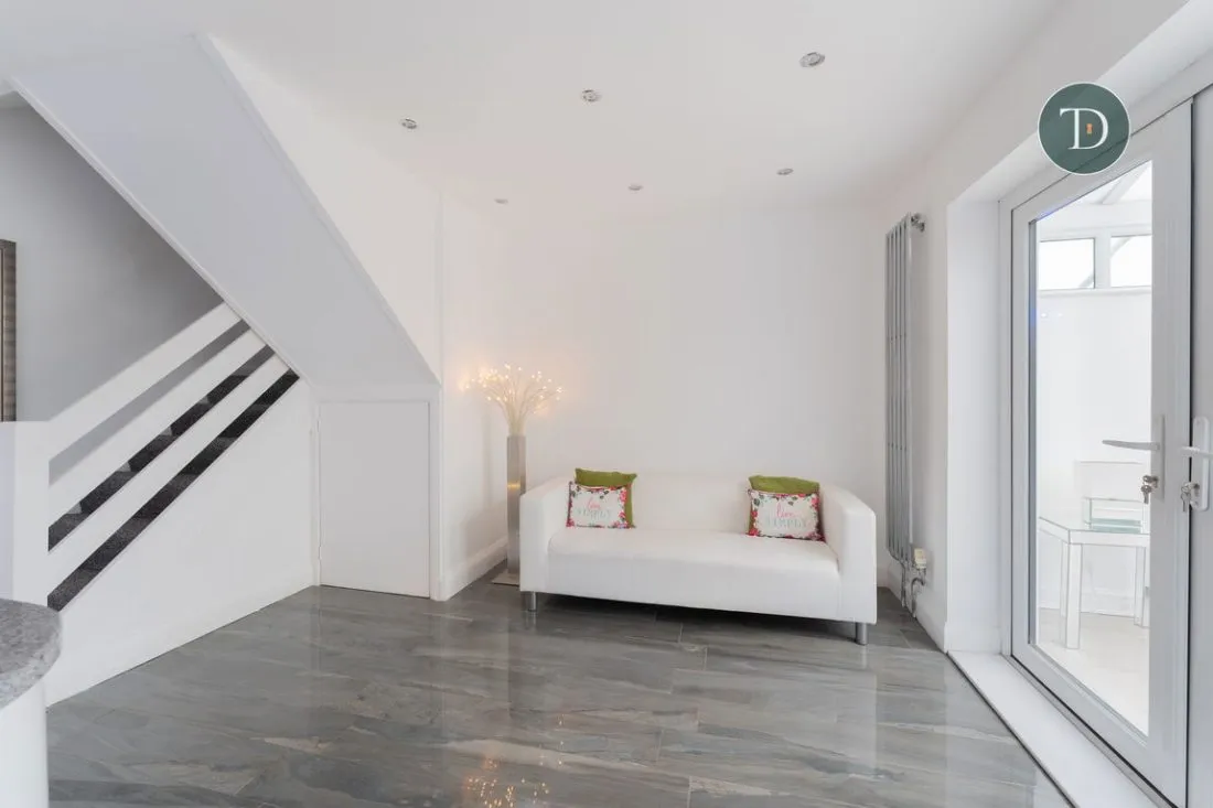 Thomas Close, Whitby, CH65 6TP, photo 11