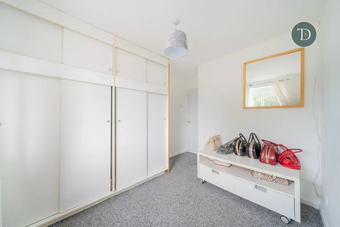 Thomas Close, Whitby, CH65, photo 23