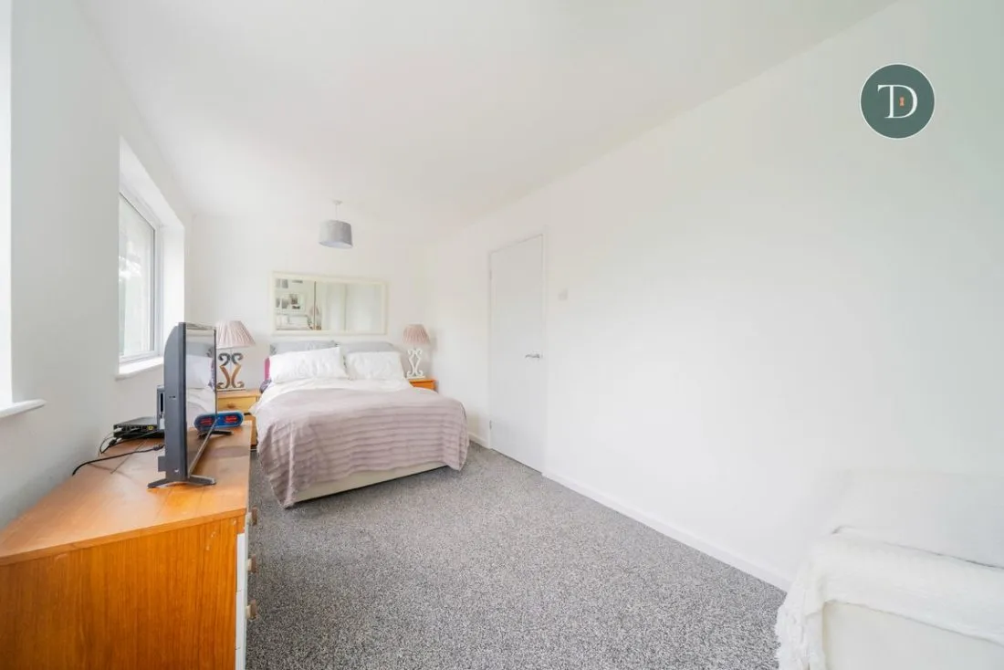 Thomas Close, Whitby, CH65, photo 16