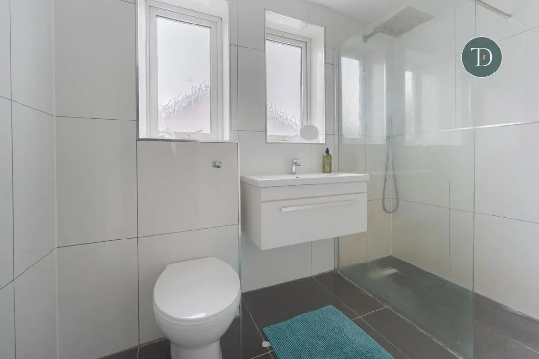 Thomas Close, Whitby, CH65 6TP, photo 23