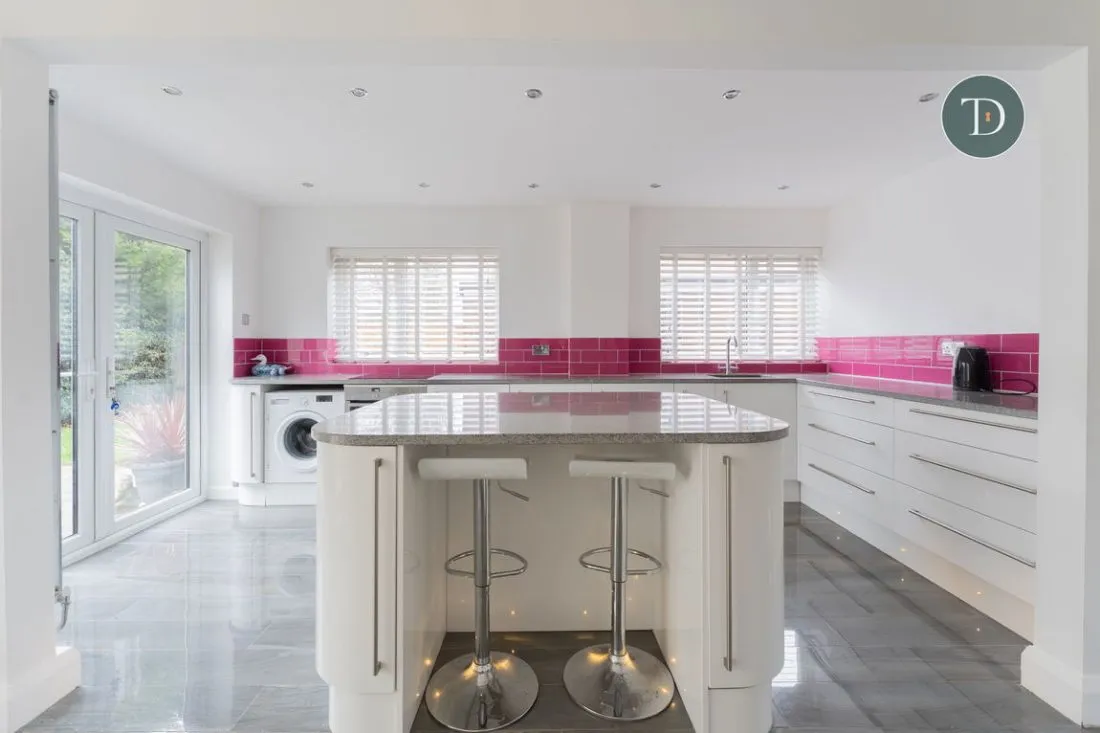 Thomas Close, Whitby, CH65 6TP, photo 8
