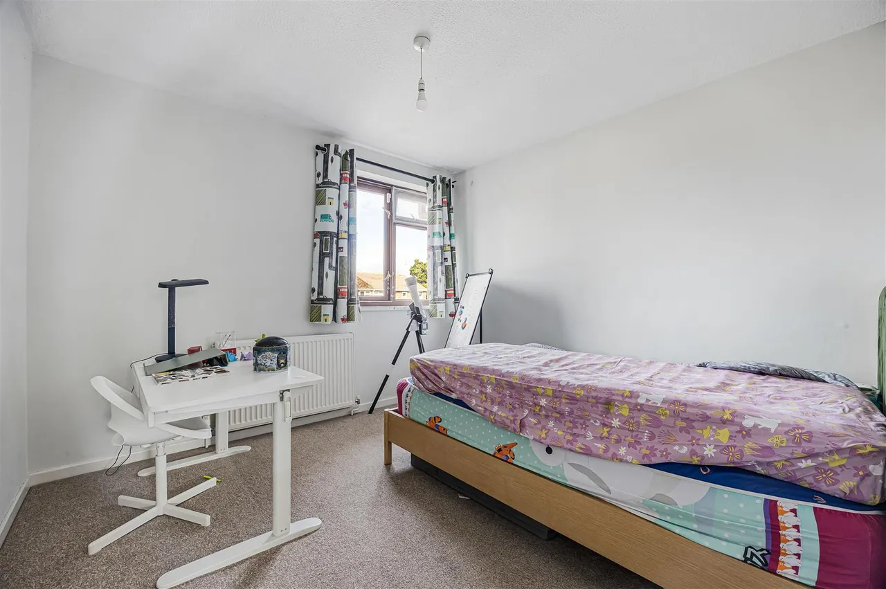 Gayhurst Close, Caversham, RG4, photo 10