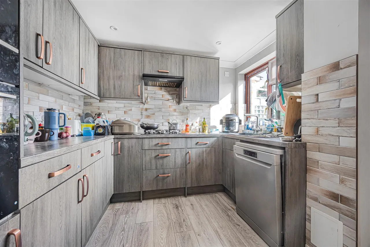 Gayhurst Close, Caversham, RG4, photo 3