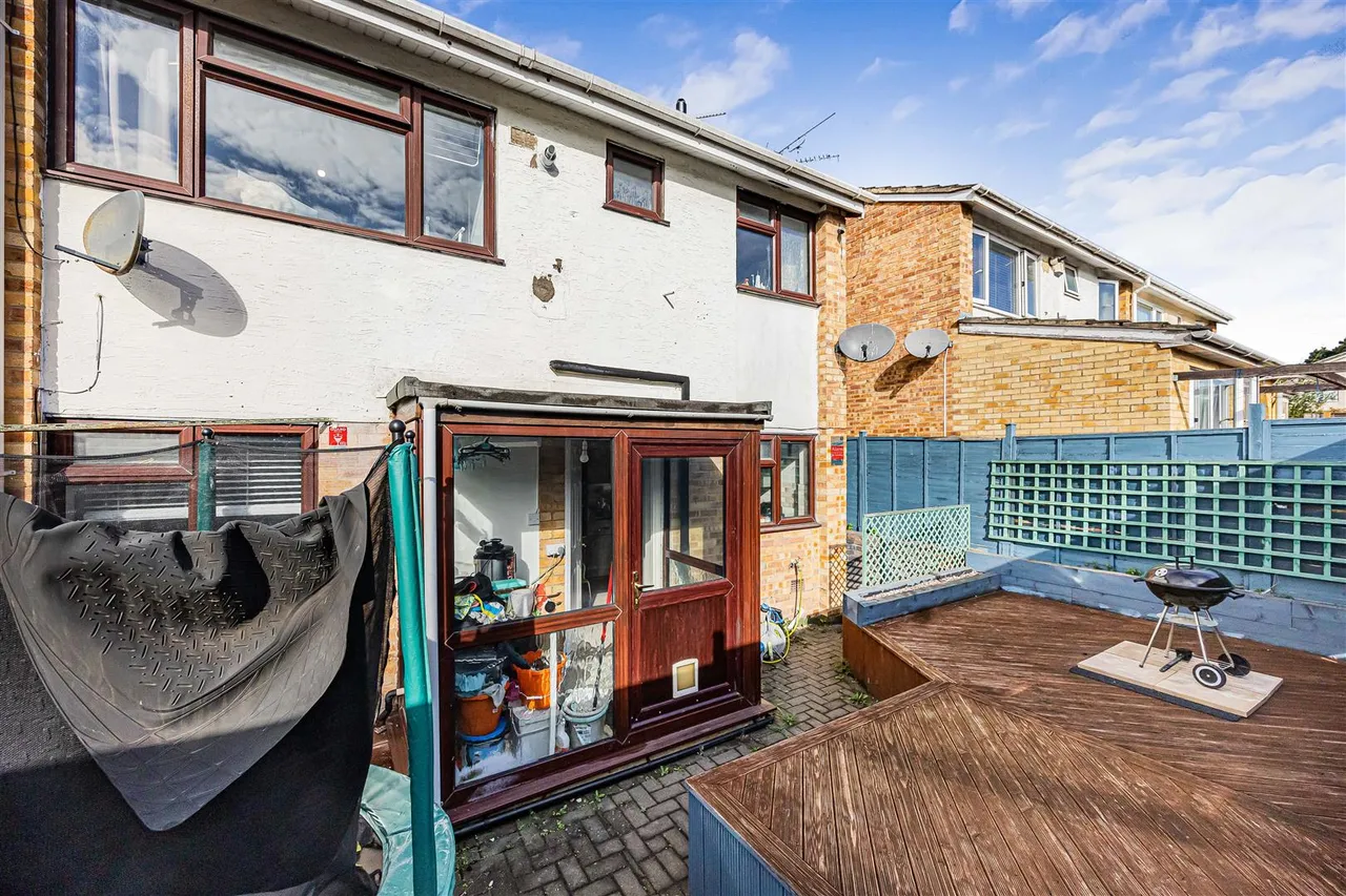 Gayhurst Close, Caversham, RG4, photo 12