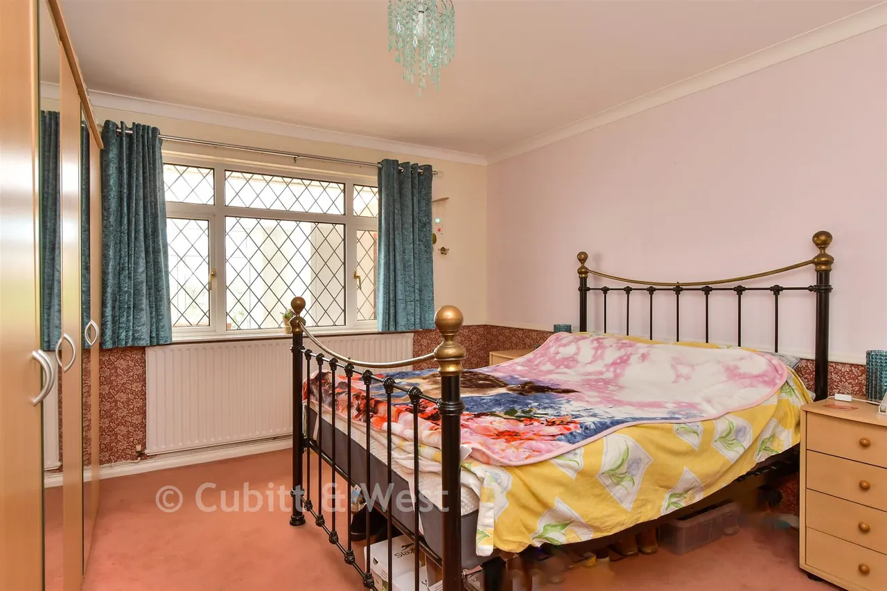 The Crescent, Lancing, BN15, photo 5