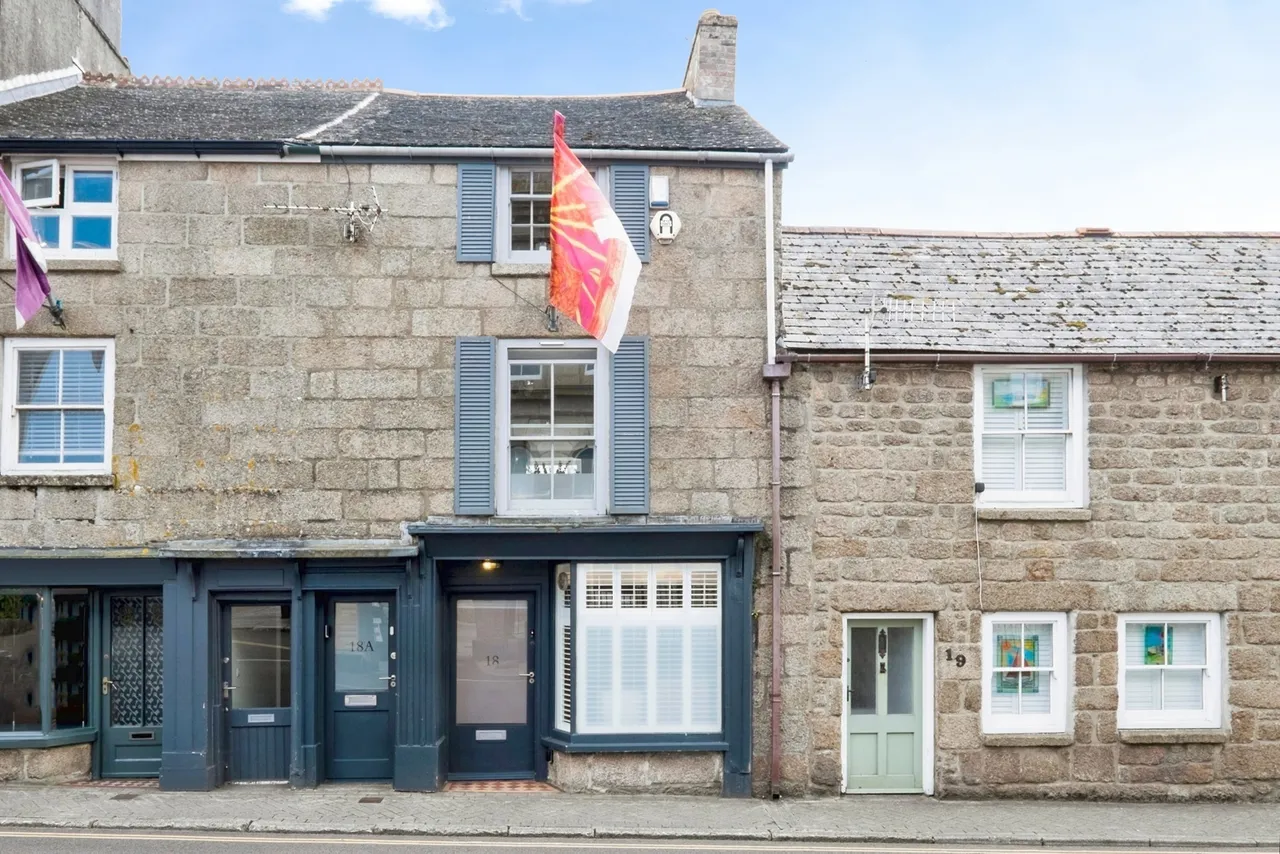 2 bed flat for sale, Alverton Street, Penzance, TR18