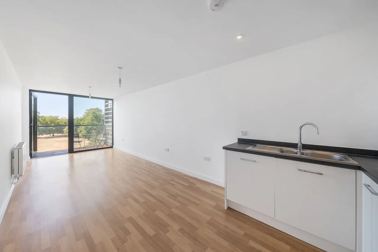 Cranston Court, Shepherd's Bush, W12, photo 2