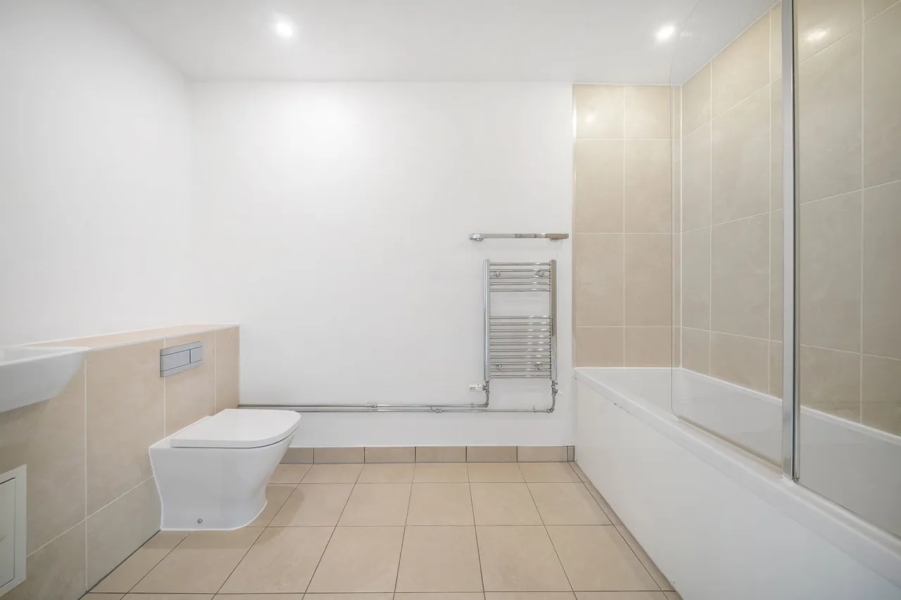 Cranston Court, Shepherd's Bush, W12, photo 9