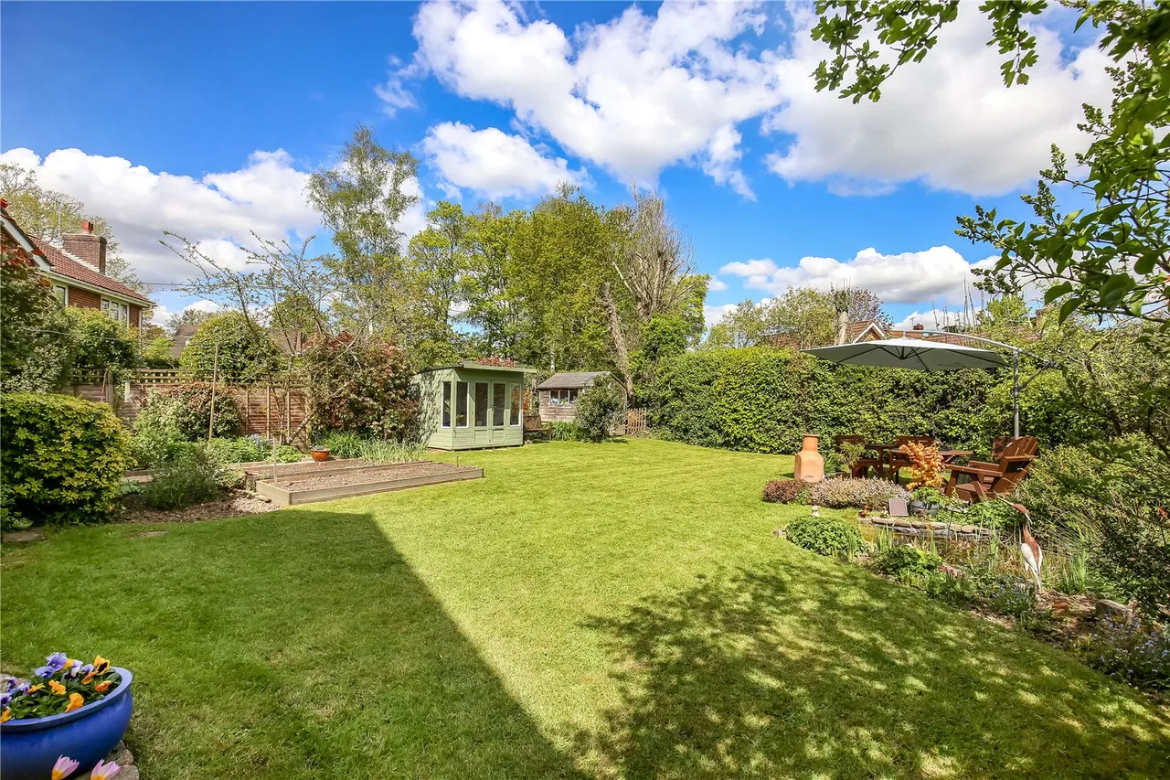 Gazing Lane, West Wellow, Romsey, Hampshire, SO51 6BS, photo 5