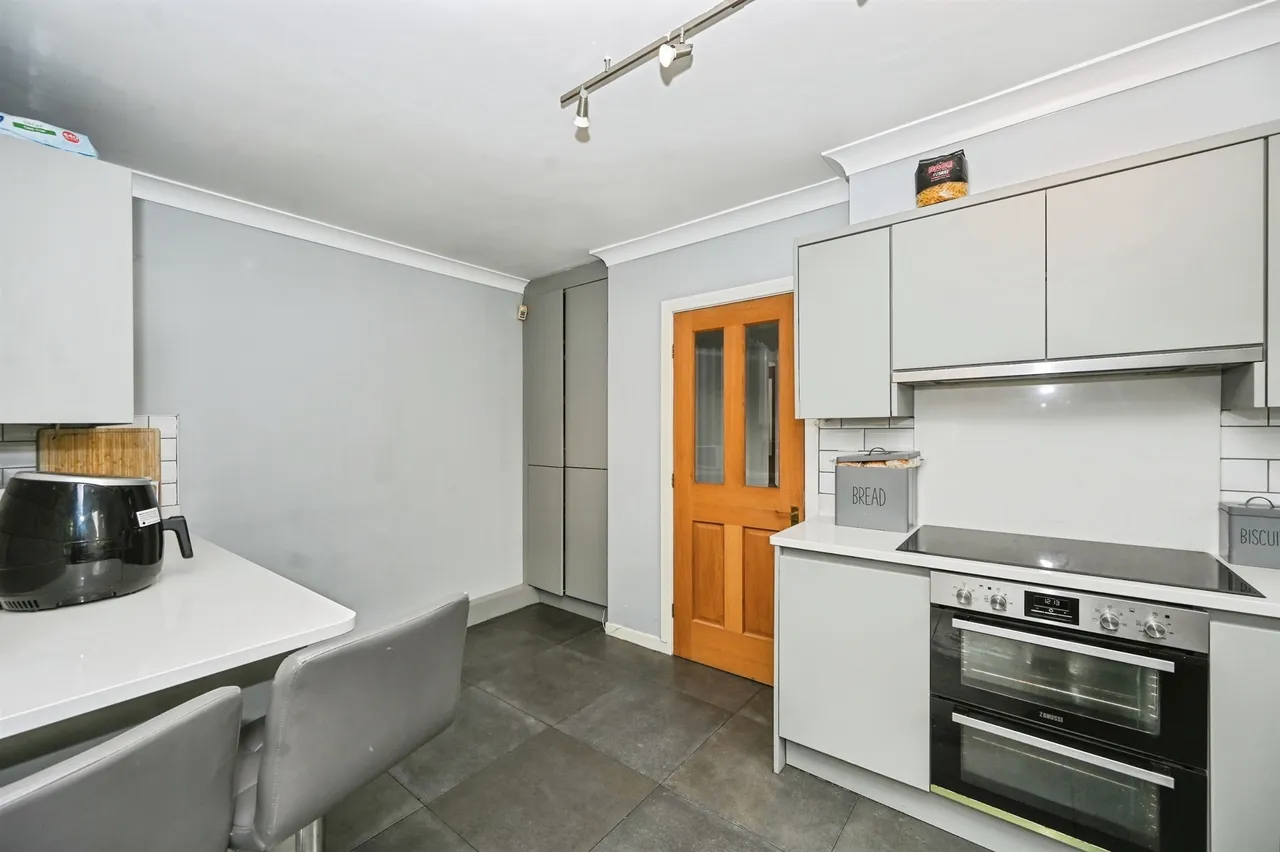 Tree Bank Close, Runcorn, WA7, photo 8