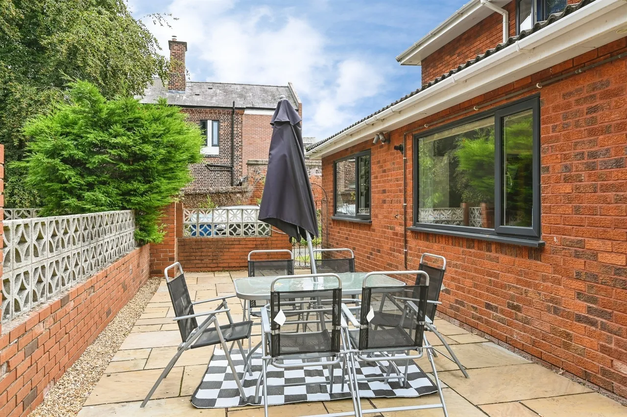 Tree Bank Close, Runcorn, WA7, photo 3