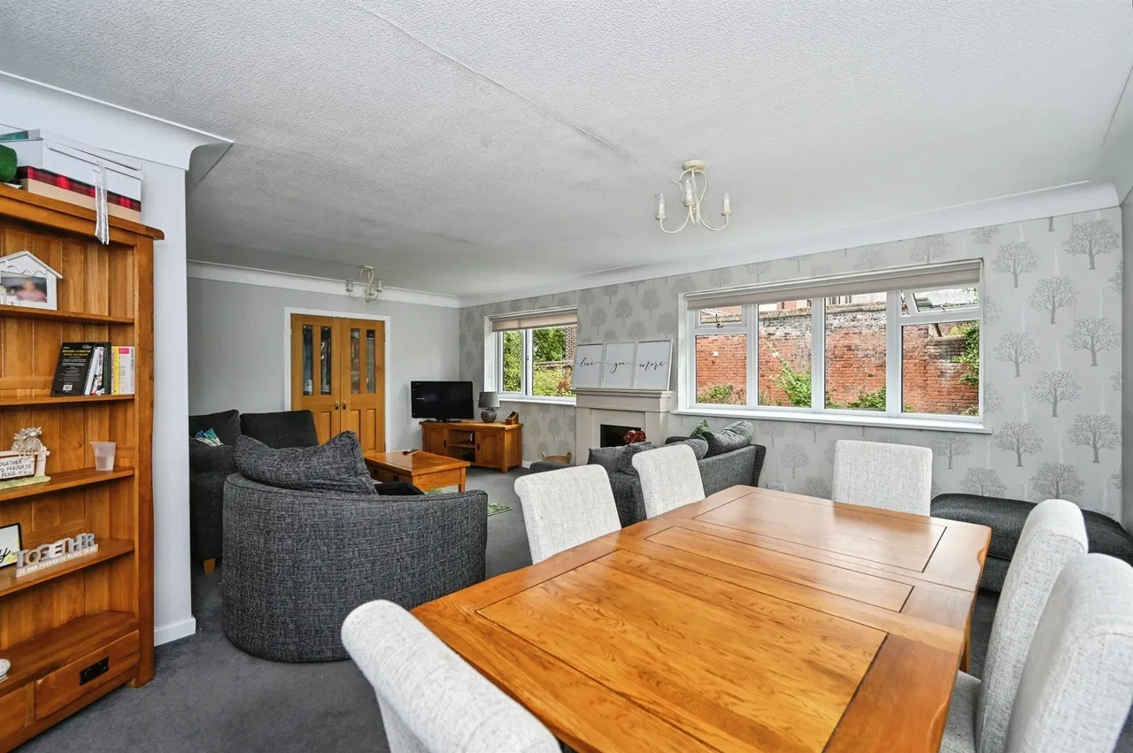 Tree Bank Close, Runcorn, WA7, photo 10