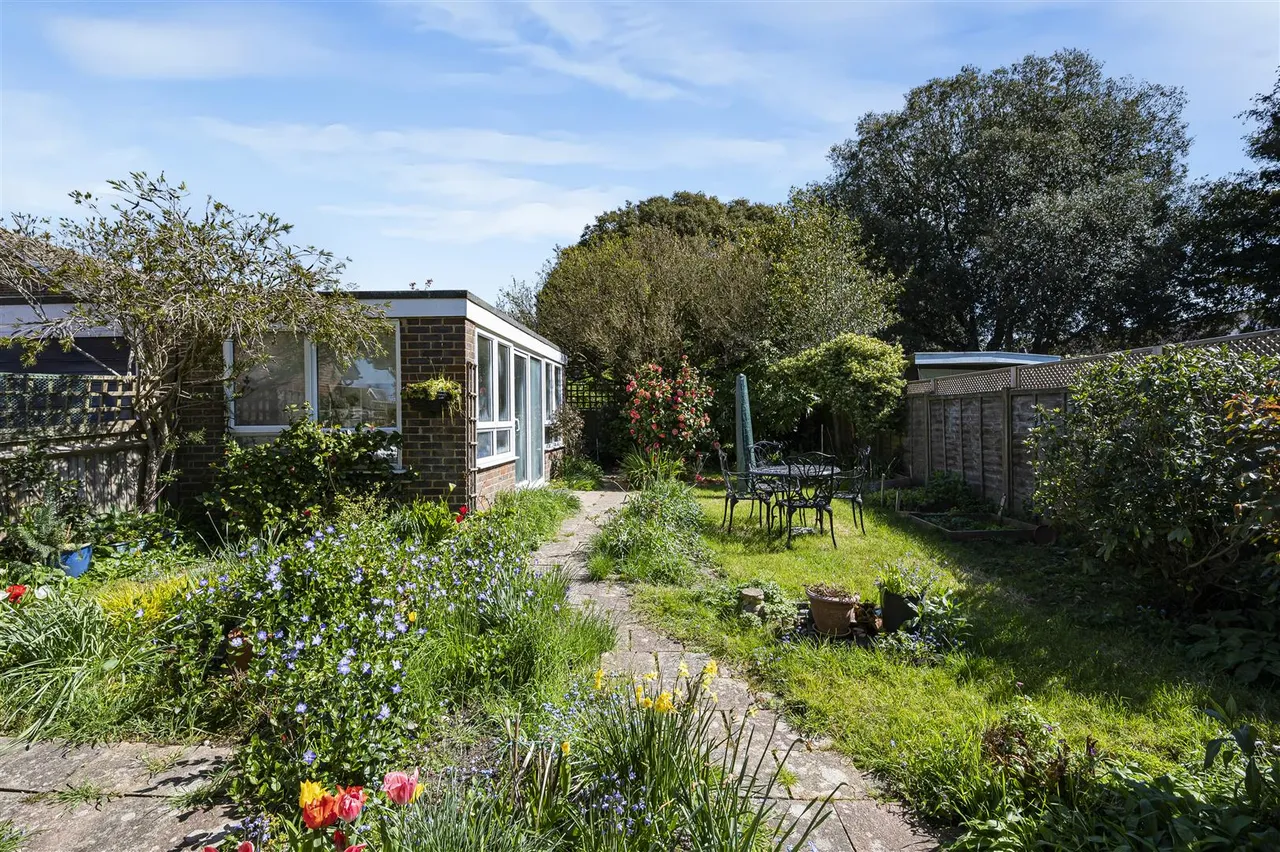 Steyning Close, Seaford, photo 6